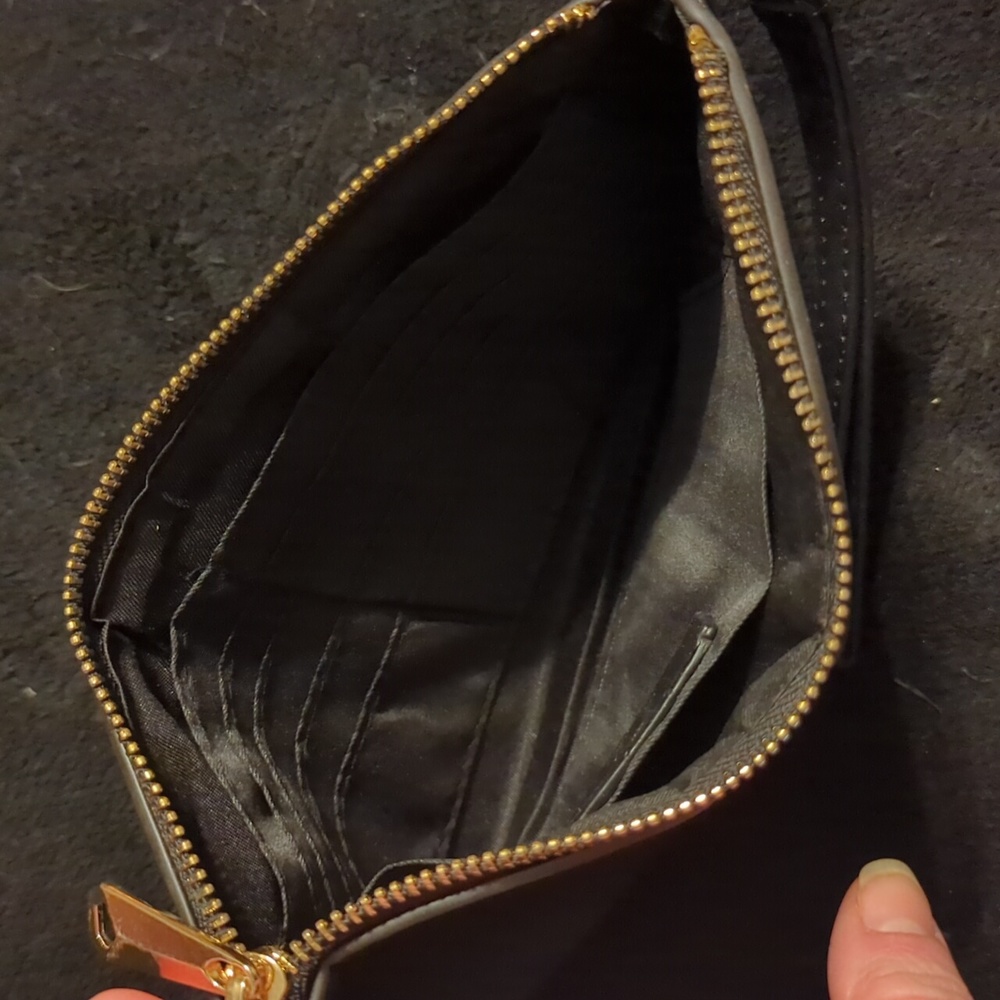 Wristlet - Picture 2 of 2